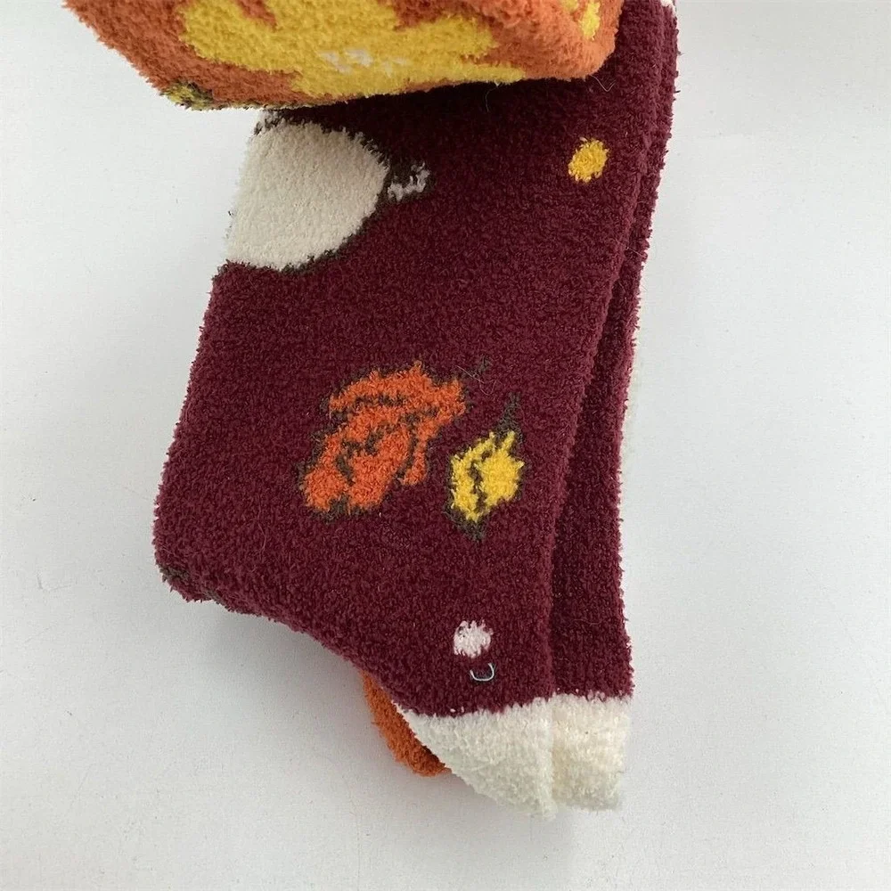 Snoopy Peanuts Women's Mid Calf Socks Multicolor Floral ‎ 3 Pair Size 9-11